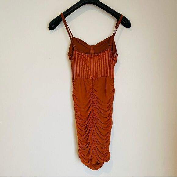 NaaNaa mesh detail body-conscious dress in rust Size 8 - Picture 6 of 8